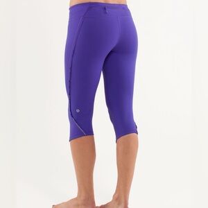 LULULEMON| Run Fast And Free Crop
Bruised Berry
